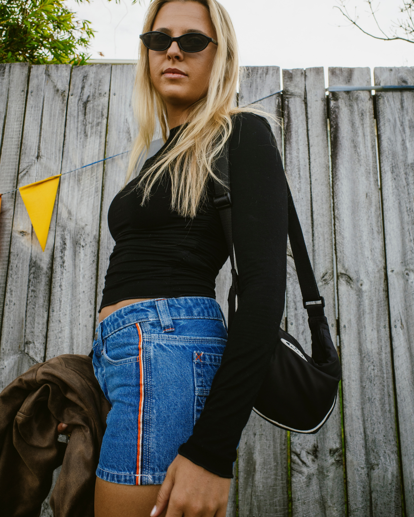 FLIP MOMMY LOW RISE MINI DENIM SKIRT