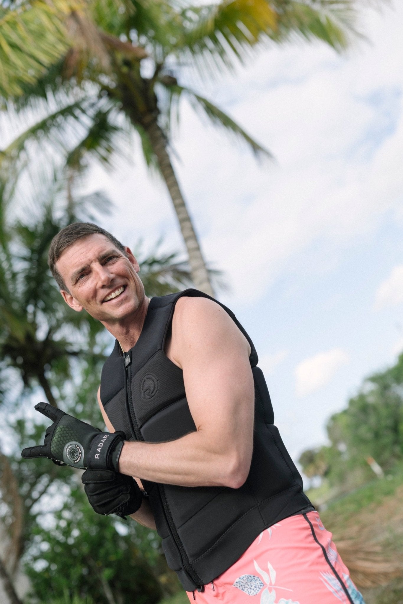 2026 Radar Vice Glove - Radar255030 - Black / Midnight Volt - Small