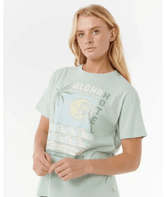 ALOHA HOTEL RELAXED TEE - Rip Curl0JLWTE-LIGHT MOSS-L