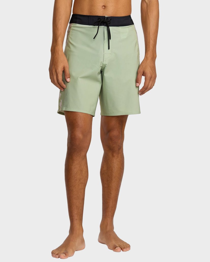 APEX 2 TRUNK 18 - RVCAAVYBS00352 - Light Olive - 30