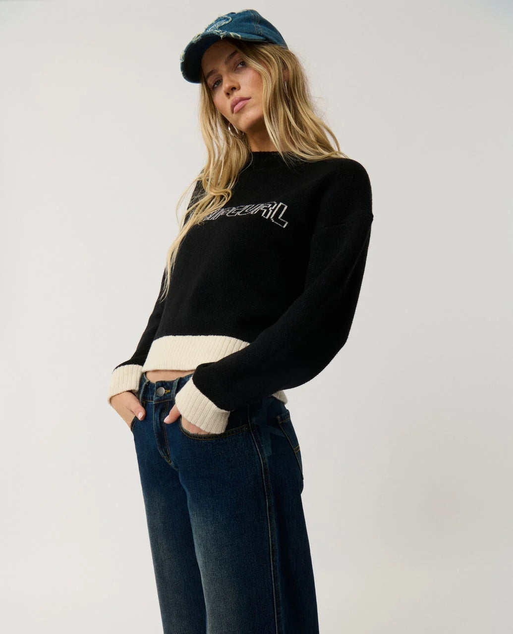 ARCHIVE: SCRIPT KNIT