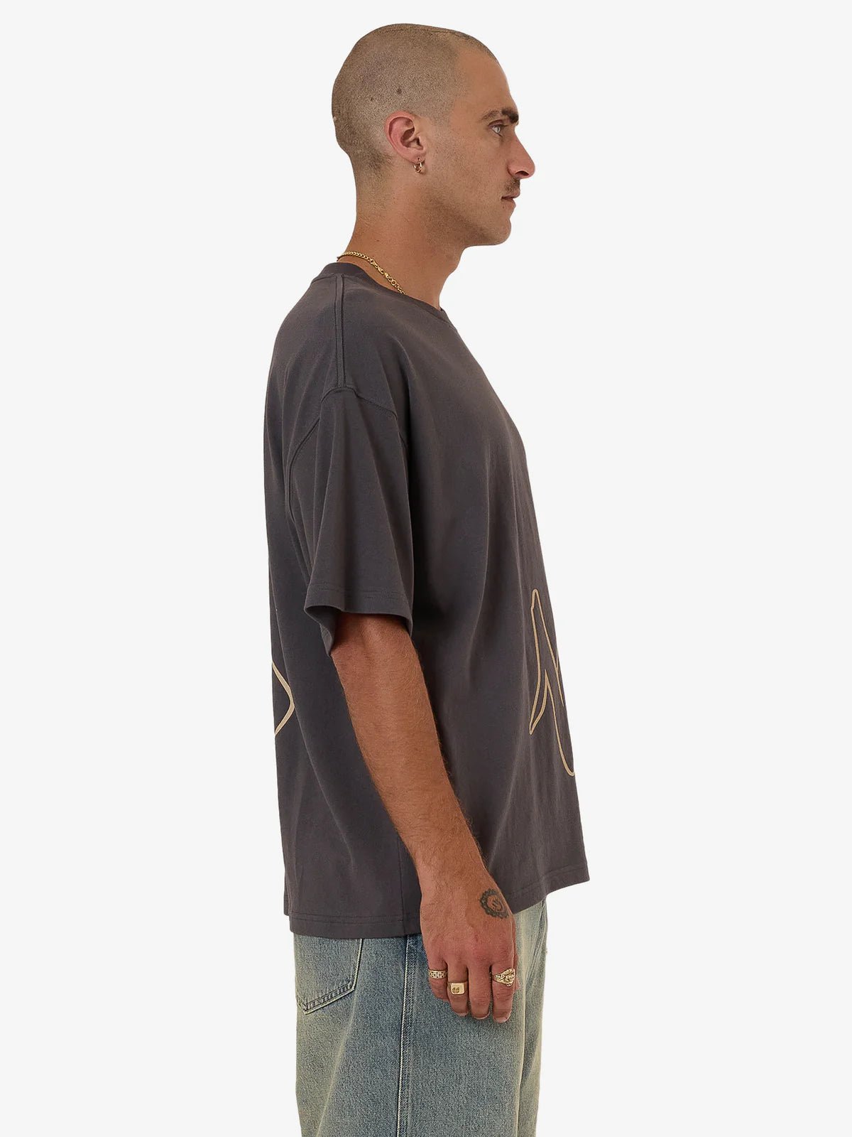 Sprays Oversized Tee - WorshipPH25 - 123BWW - Worn Black - XS