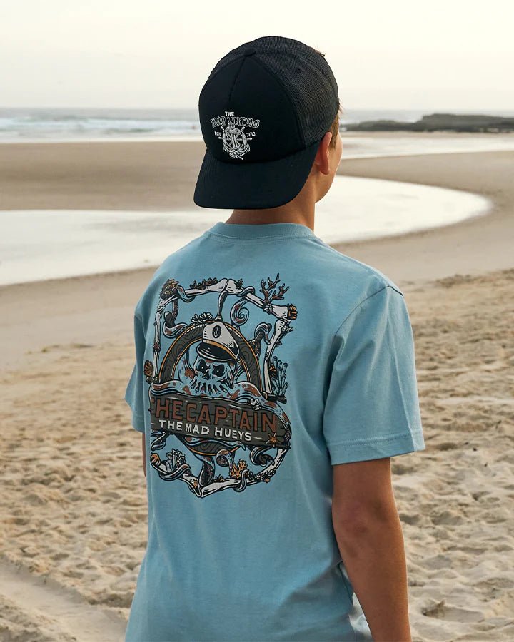 THE SEA CAPTAIN | YOUTH SS TEE - The Mad HueysH425B01003 - STEEL BLUE - 6