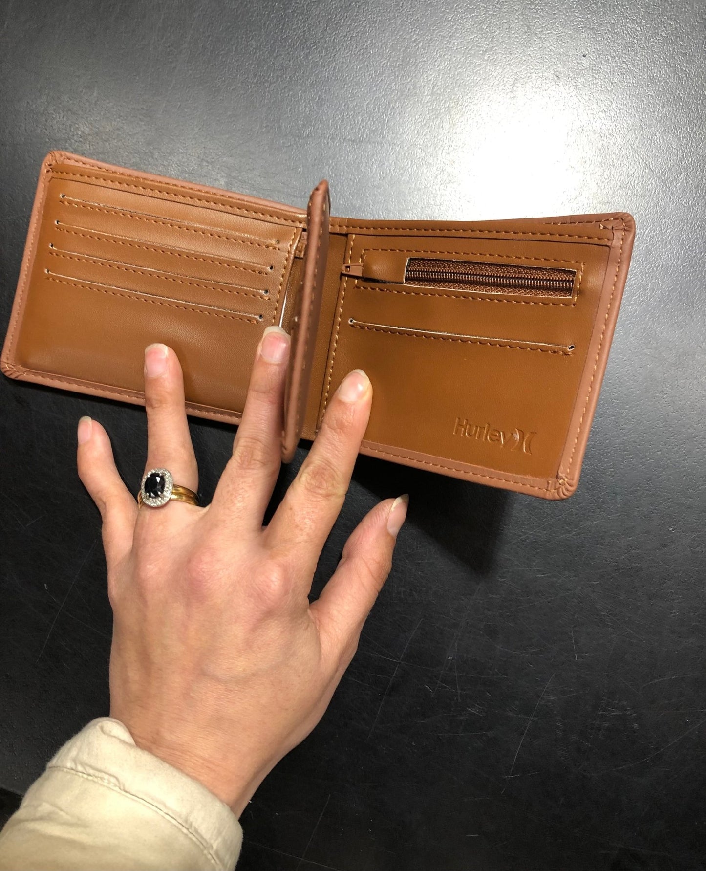U Icon Leather Wallet - HurleyHU0078 - 291 - Tan - 1SZ