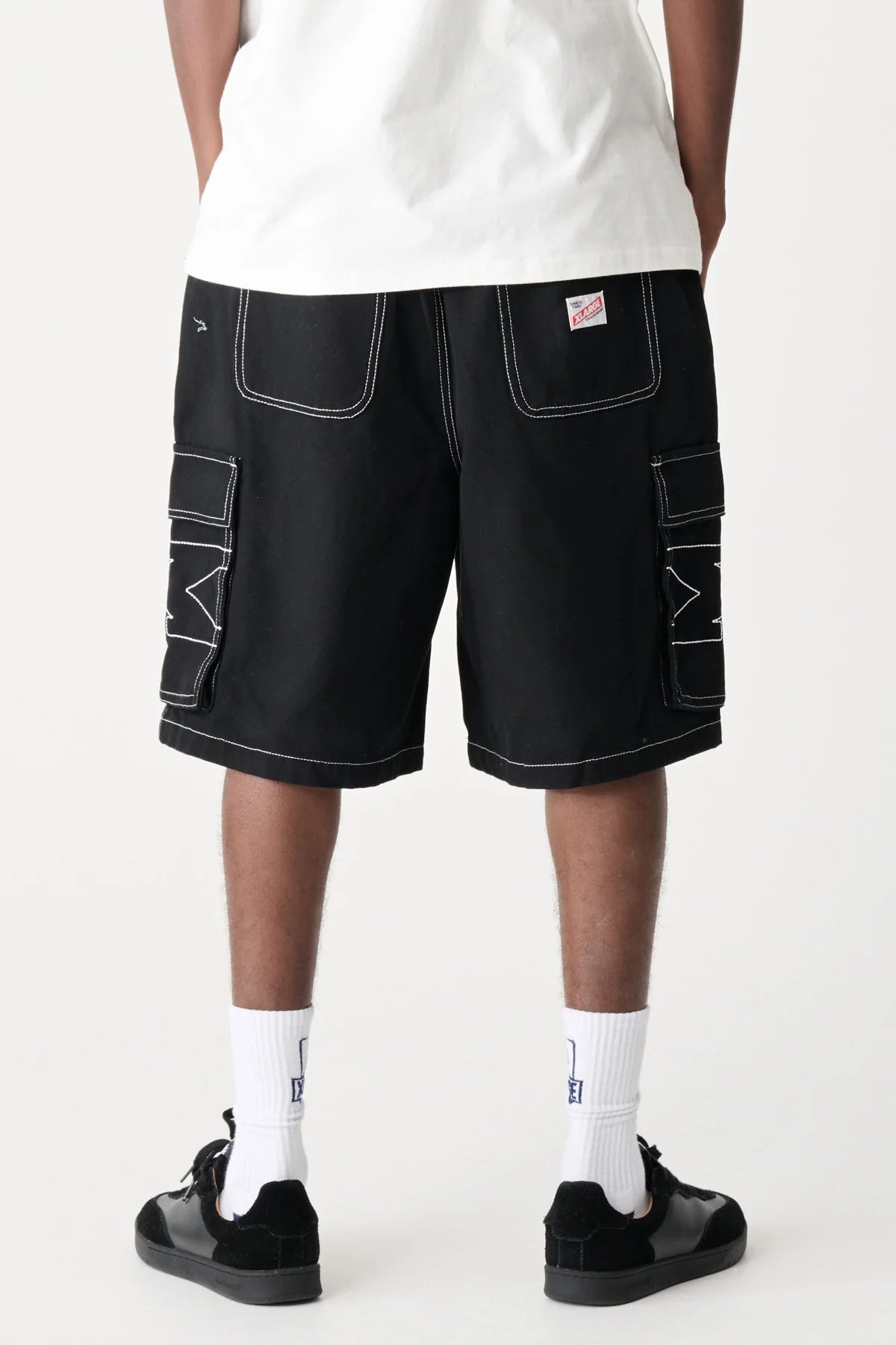 X CONTRAST CARGO SHORT - XlargeXL025S1606 - BLACK - XS