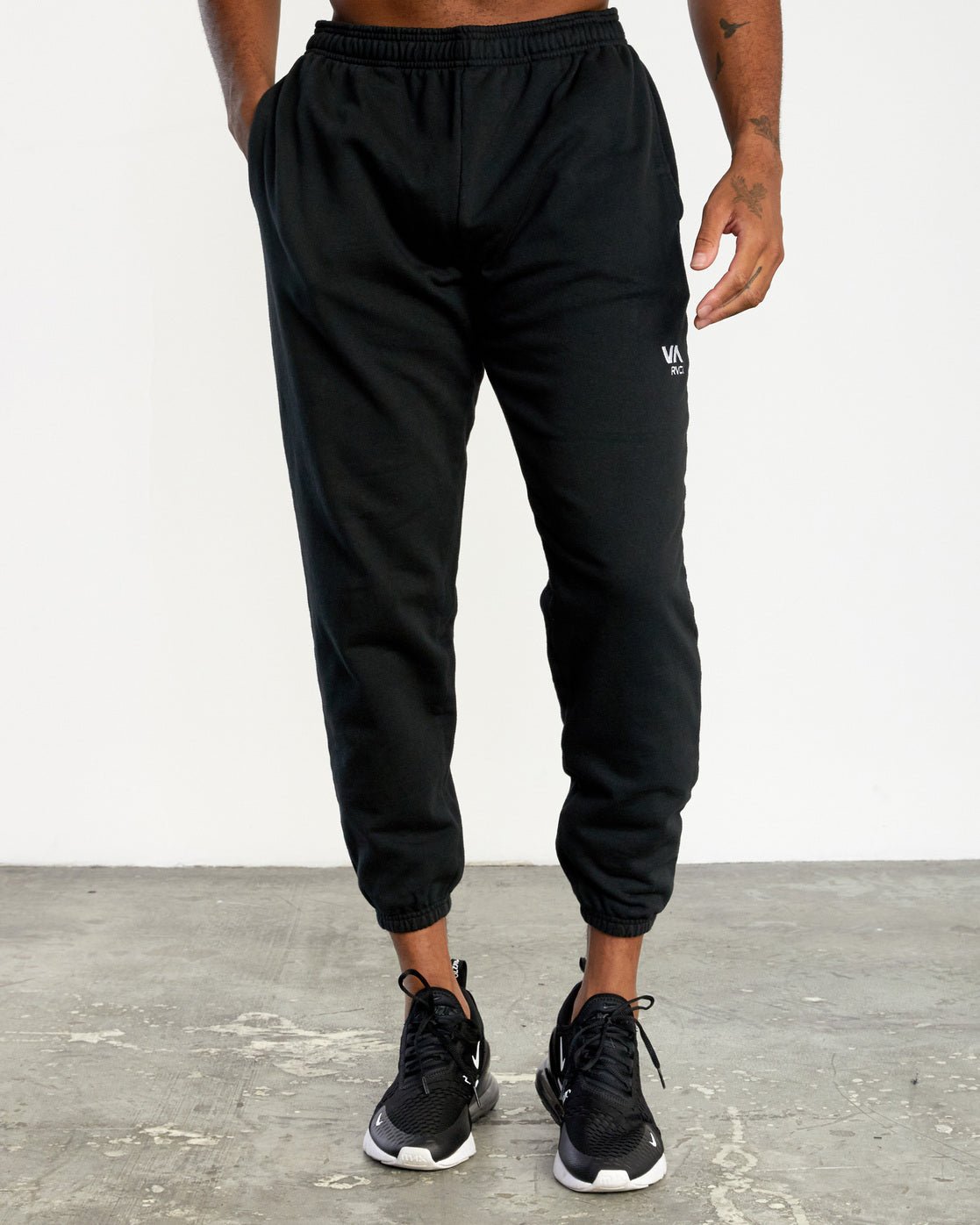 VA ESSENTIAL SWEATPANT -RVCAAVYNP00116-Black-S