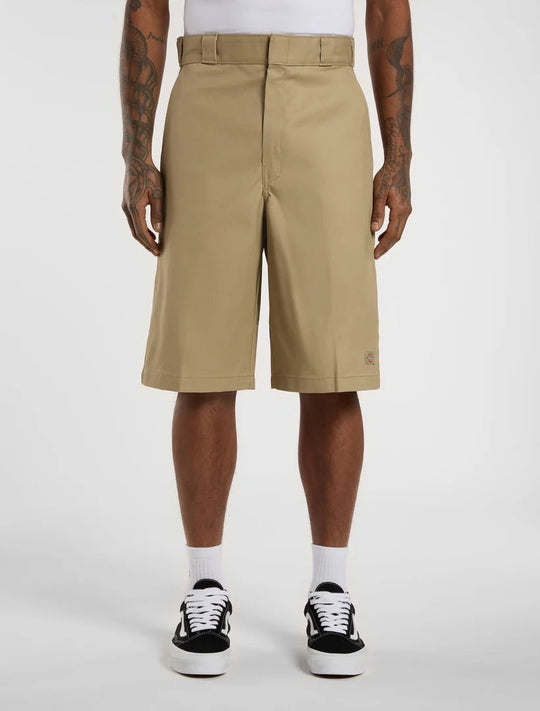 13 Loose Fit Multi Pocket Short'