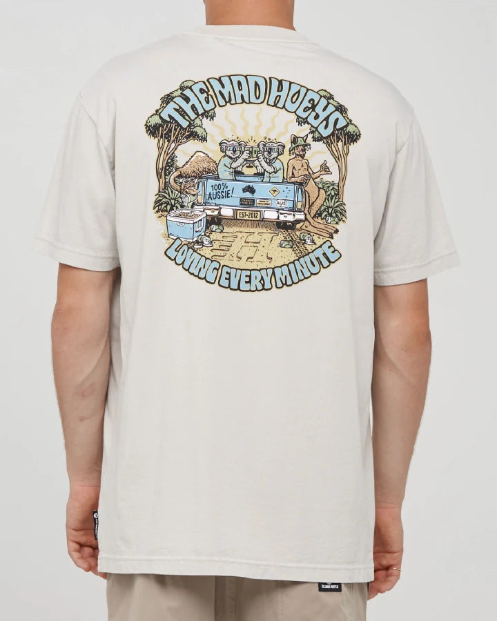 LOVING EVERY UTE | SS TEE
