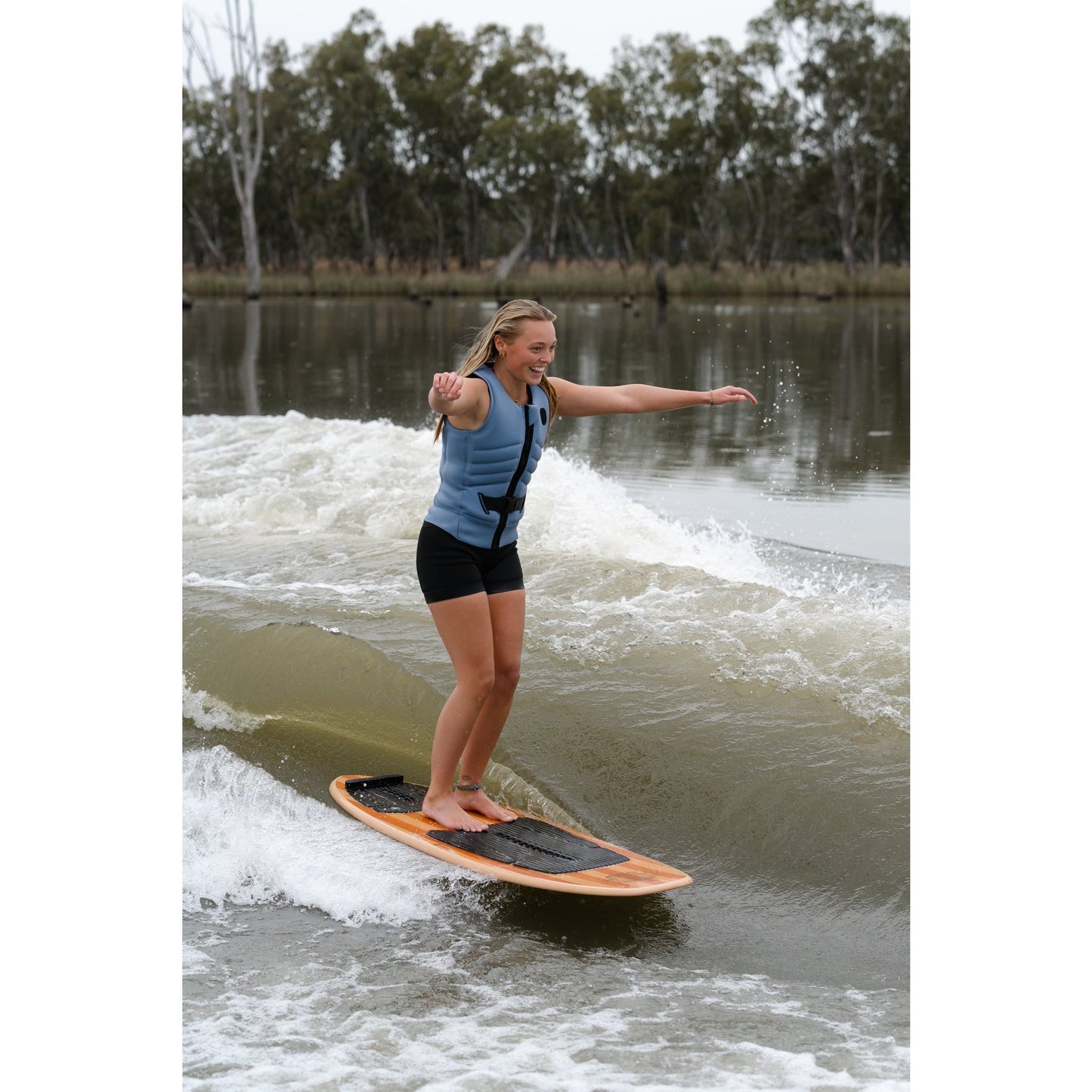 2026 IVY Signature Vest - Ivy261000-Midnight-6