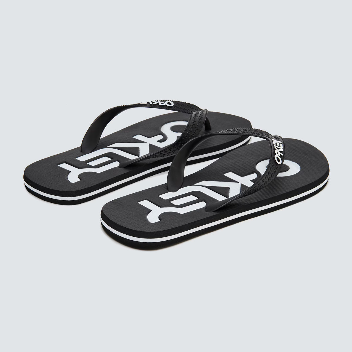 COLLEGE FLIP FLOP