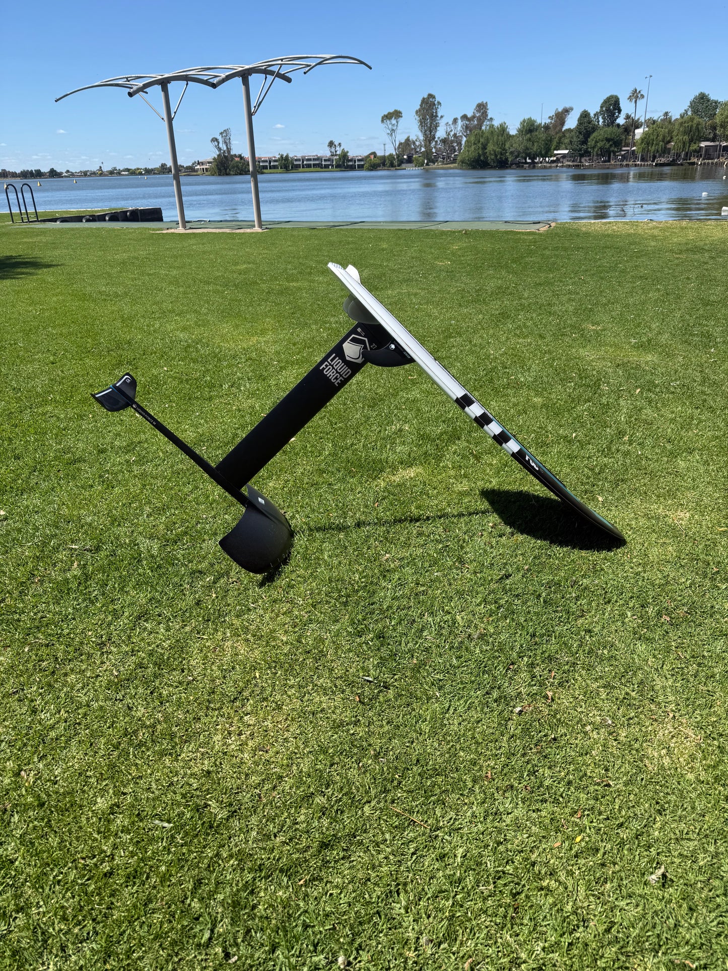 Ex Demo Liquid Force Foil and board