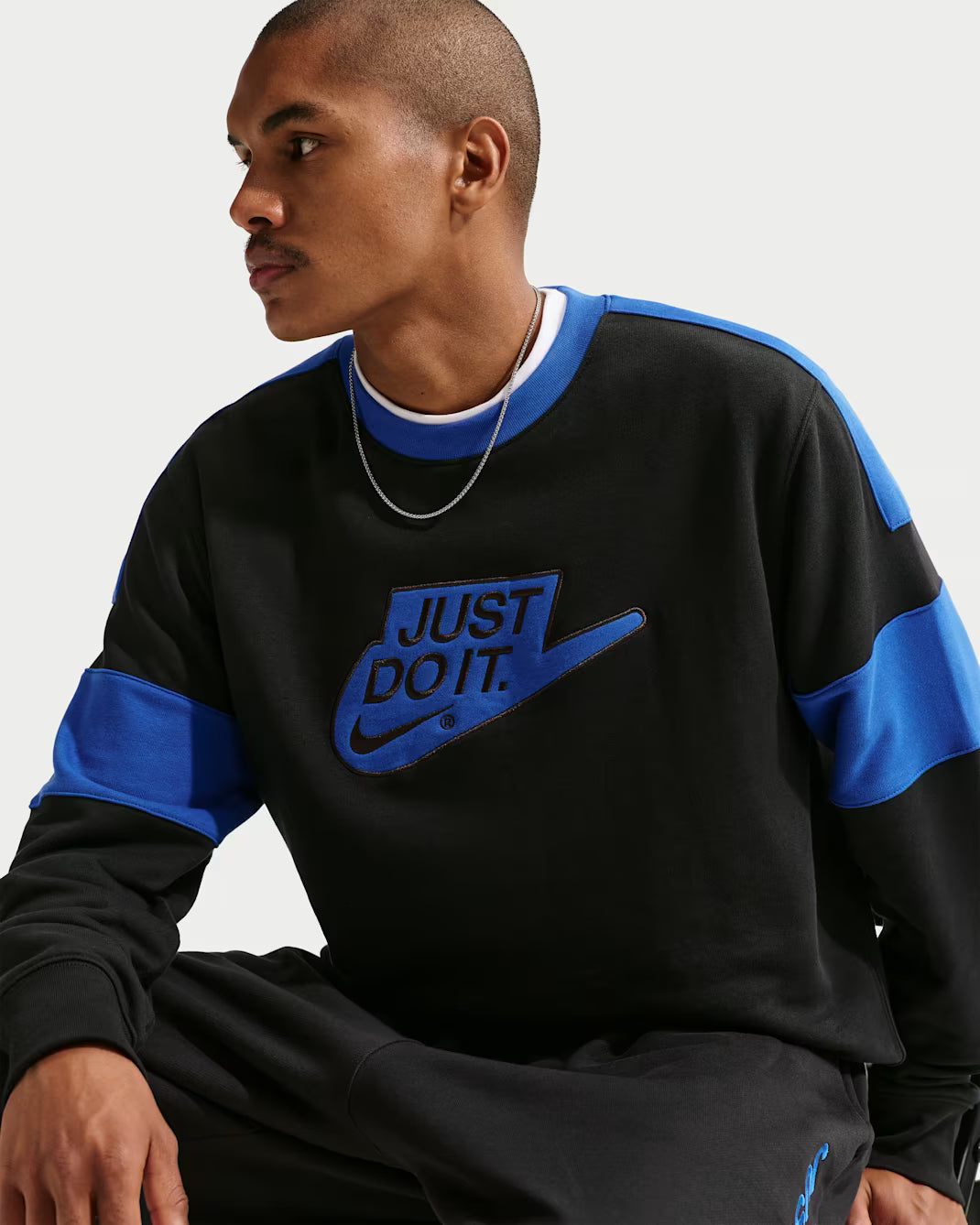 Nike Sportswear Club Men's French Terry Crew-Neck Sweatshirt