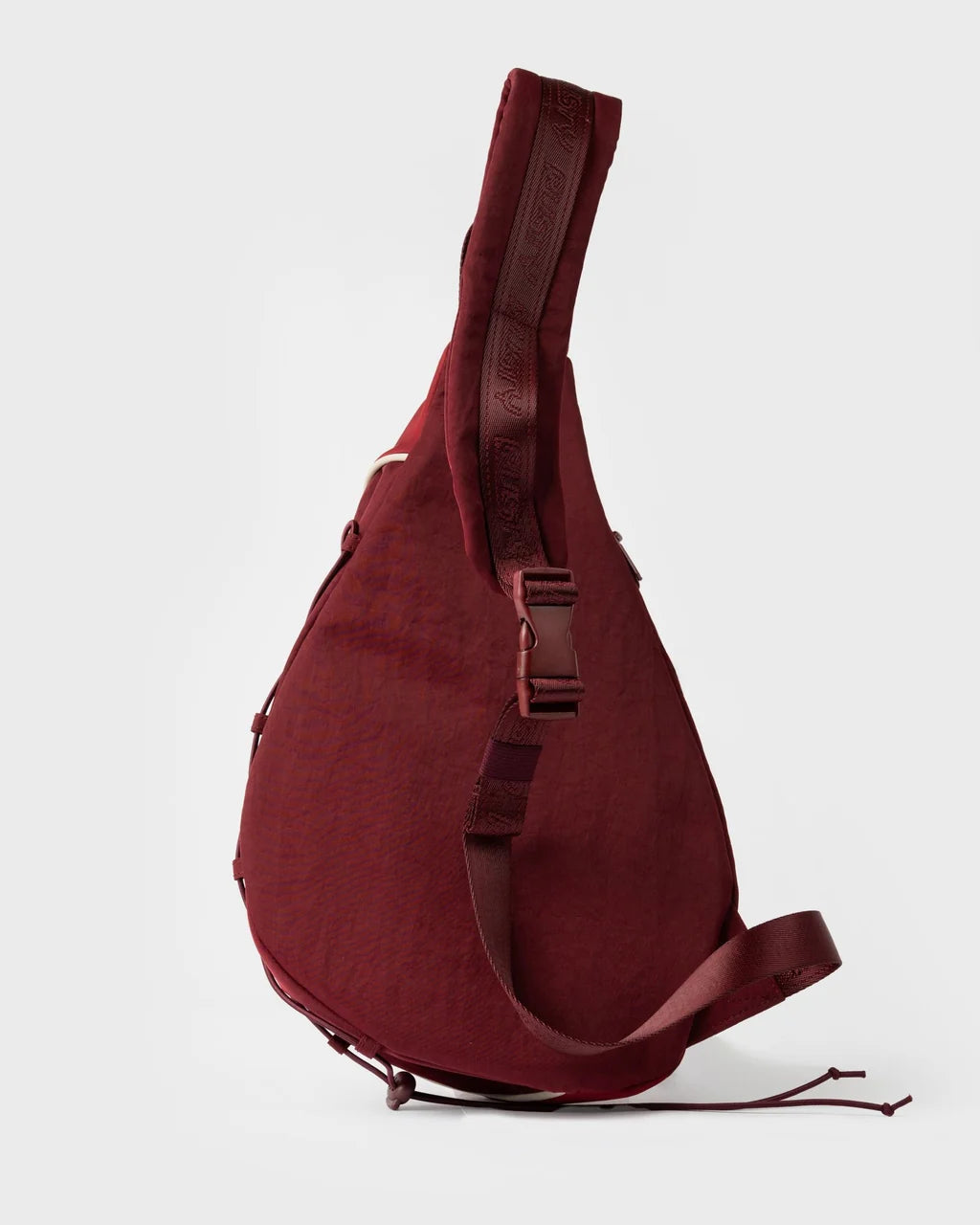 FREE RUN NYLON SLING BACKPACK