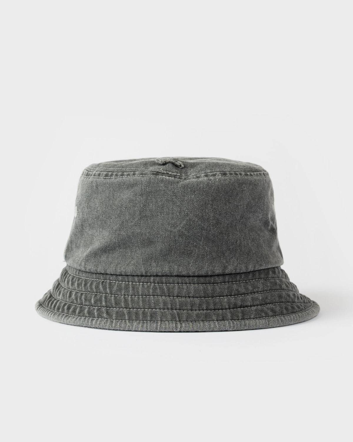 SPLIT SEAM BUCKET HAT