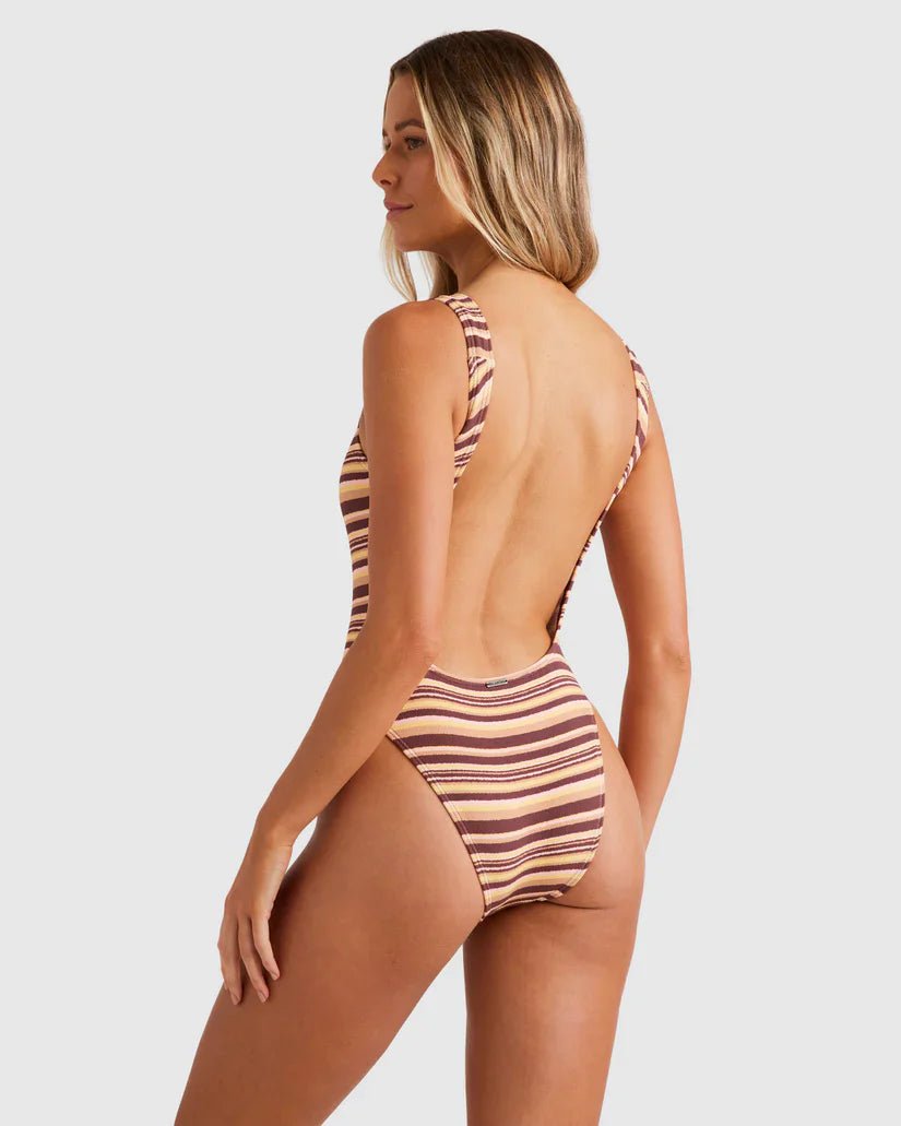 Beach Waves Square Tanker - BillabongUBJX100309 - RSL0 - CHOC CHIP - 10