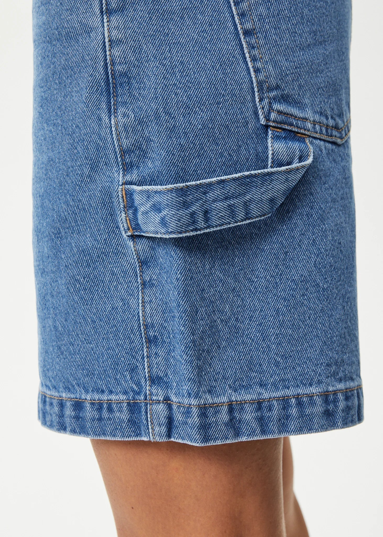 Emilie Hemp Denim Workwear Short - AfendsW230306 - WNB - Worn Blue - 24