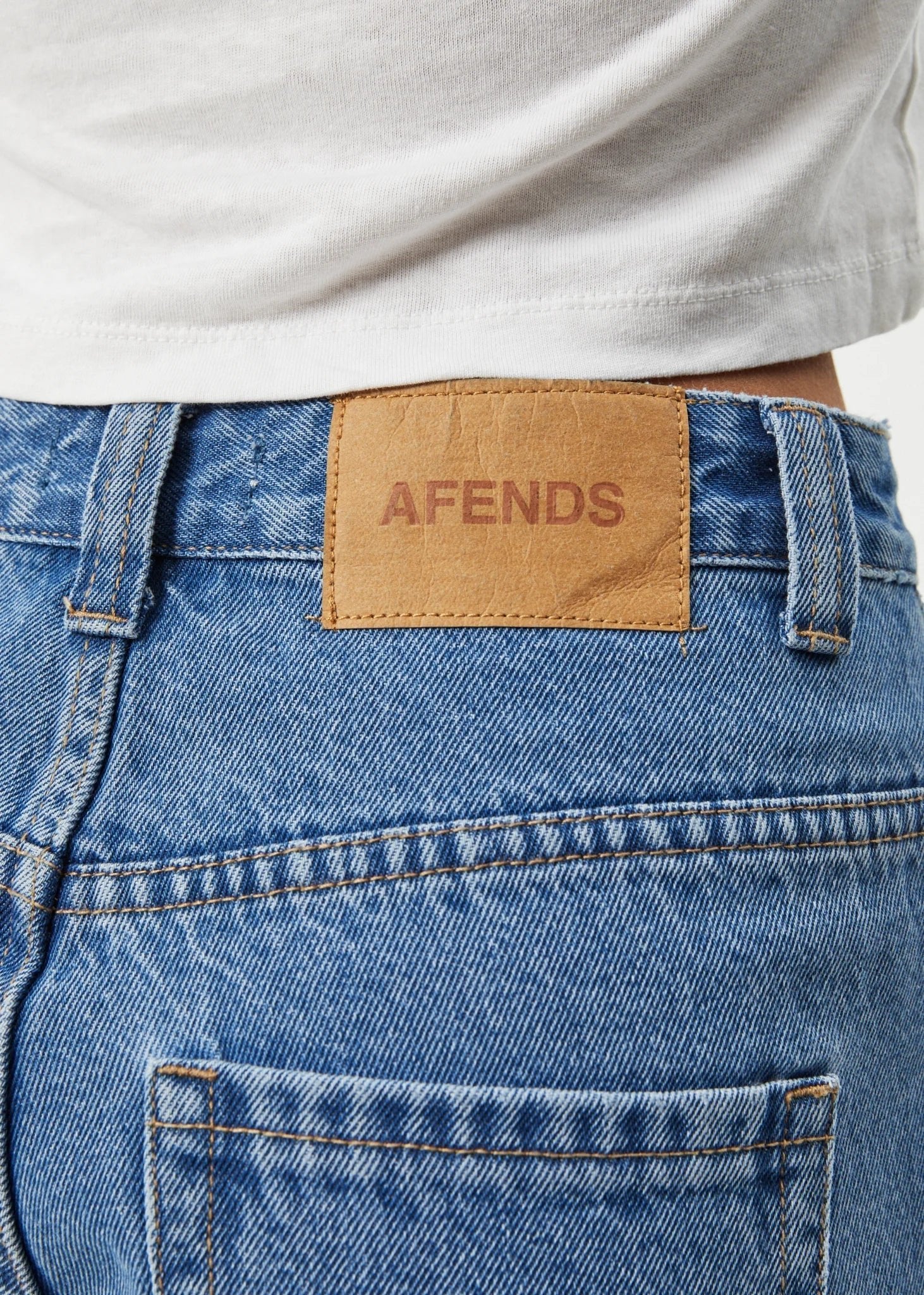 Emilie Hemp Denim Workwear Short - AfendsW230306 - WNB - Worn Blue - 24