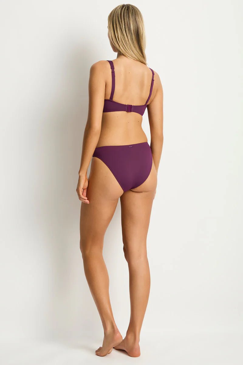 Essentials Edit Sporty Mid Pant -Sea LevelSL4036ECO-claret-AU8/US4