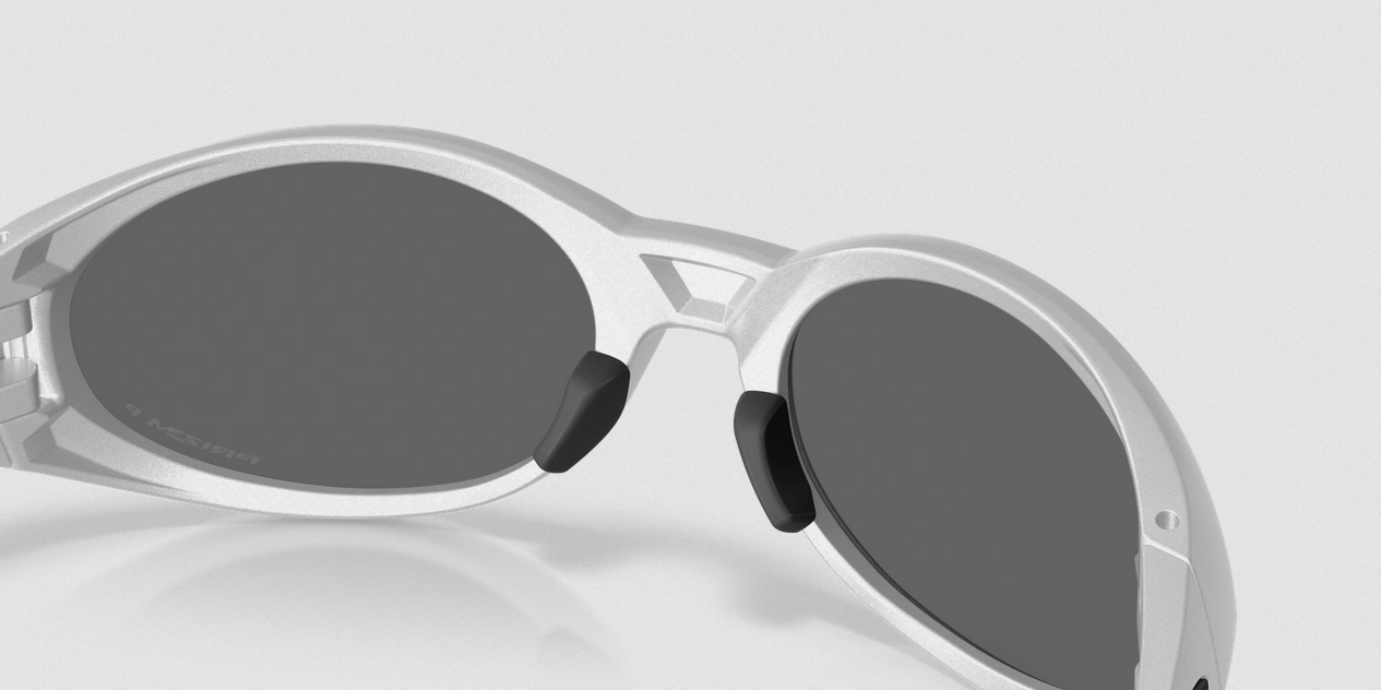 Eye Jacket Redux - OakleyOO9438-0558-Silver w/ Prizm Black Polarized