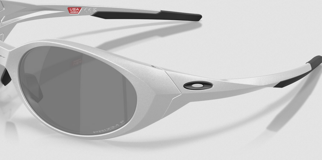 Eye Jacket Redux - OakleyOO9438-0558-Silver w/ Prizm Black Polarized
