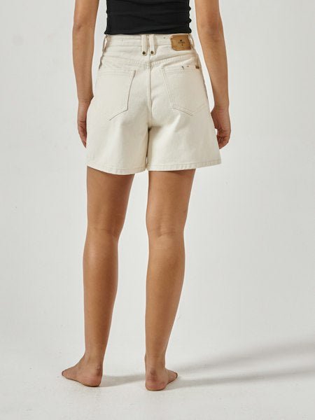 Koko Short - ThrillsWTDP - 331AHW - Heritage White - 24