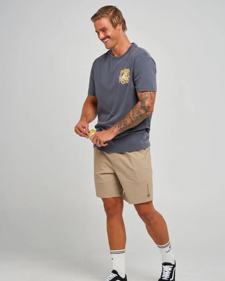 KRAKEN TINS | SS TEE -The Mad HueysH126M01003-PETROL BLUE WASHED-S