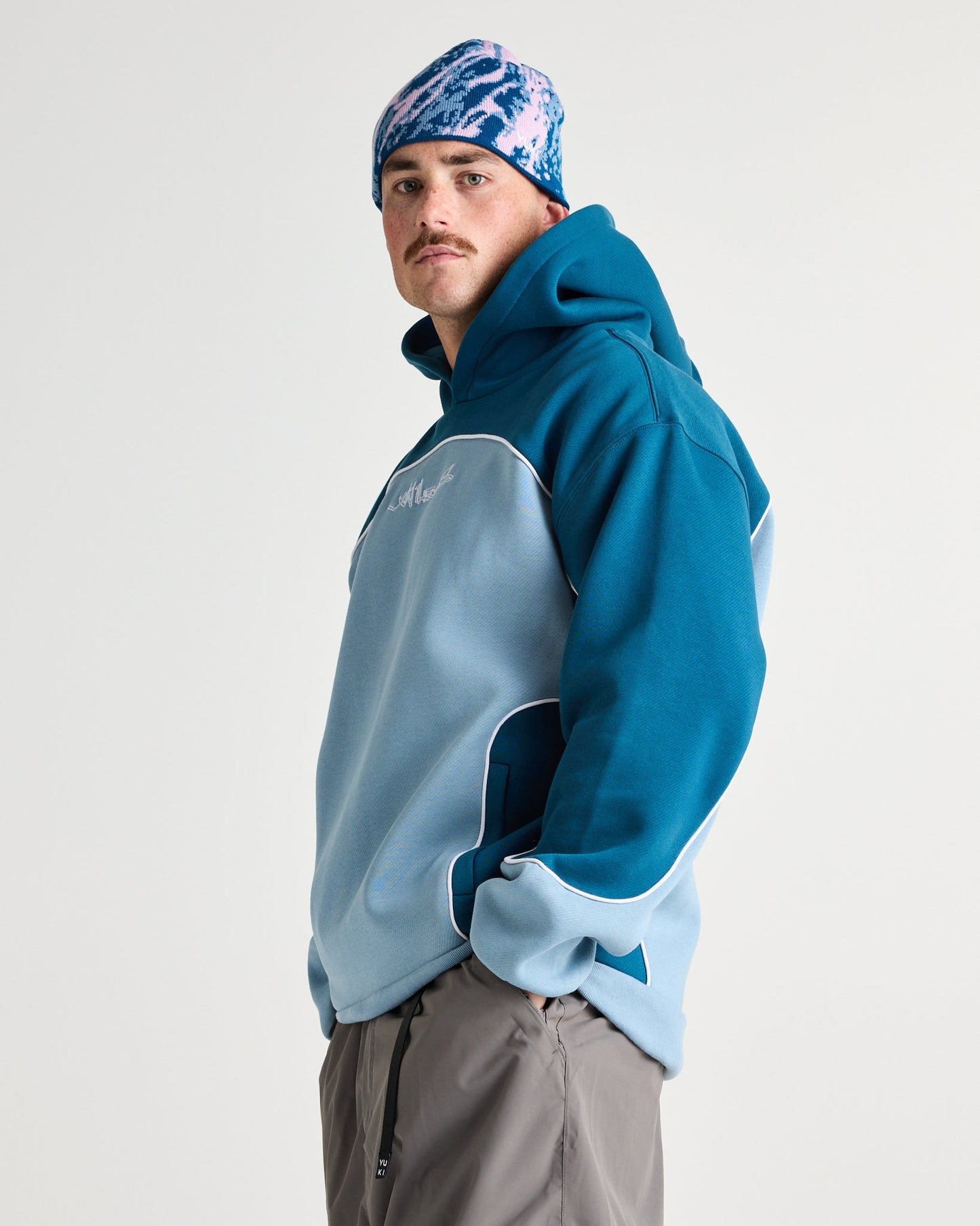 Mobbin Hoodie - Yuki ThreadsW26MHLWW-Legion Windward-Extra Small