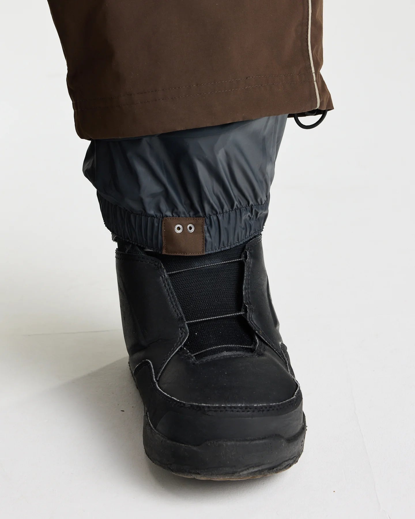 Mobbin Pant - Yuki ThreadsW26MPBRW-Brown-Medium