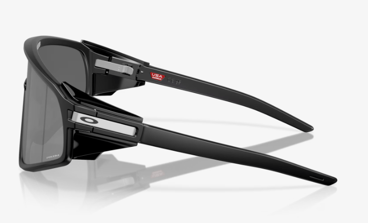 Oakley Latch Panel - OAK0OO9404 - matte black W/prizm black