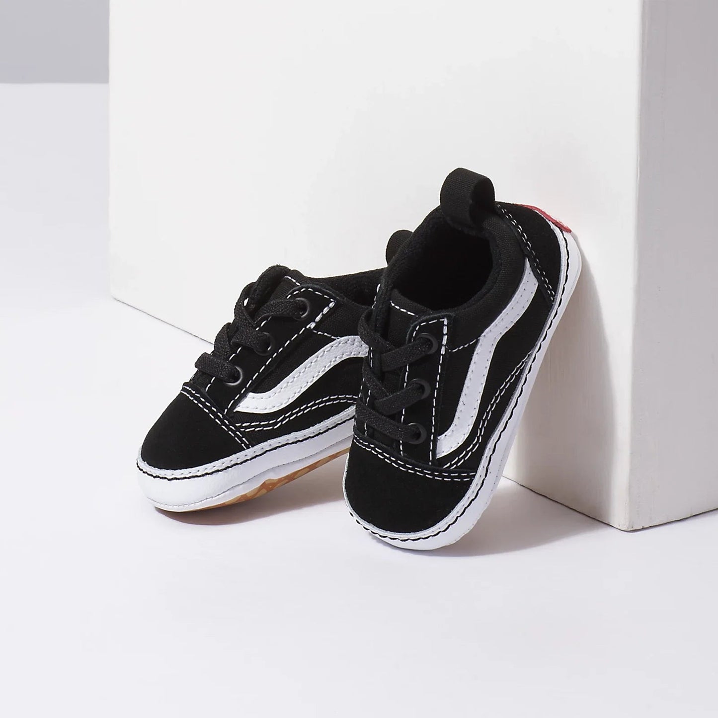 Old Skool Crib - VansAccentVNA3U8K6BT.BLK - Black - 2