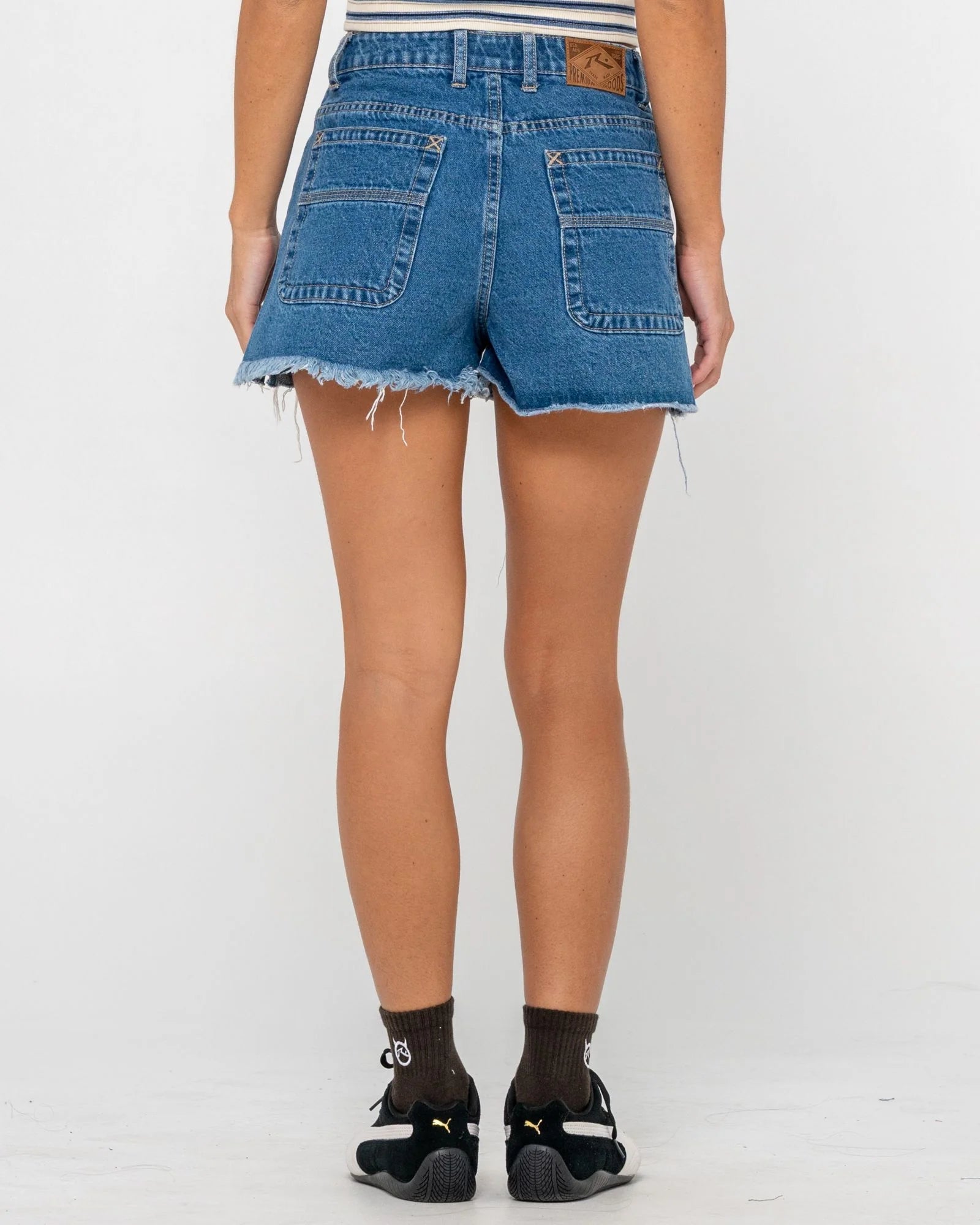PENNY KICK FLARE DENIM SHORT - RustyWKL0683-MIDDY BLUE-6