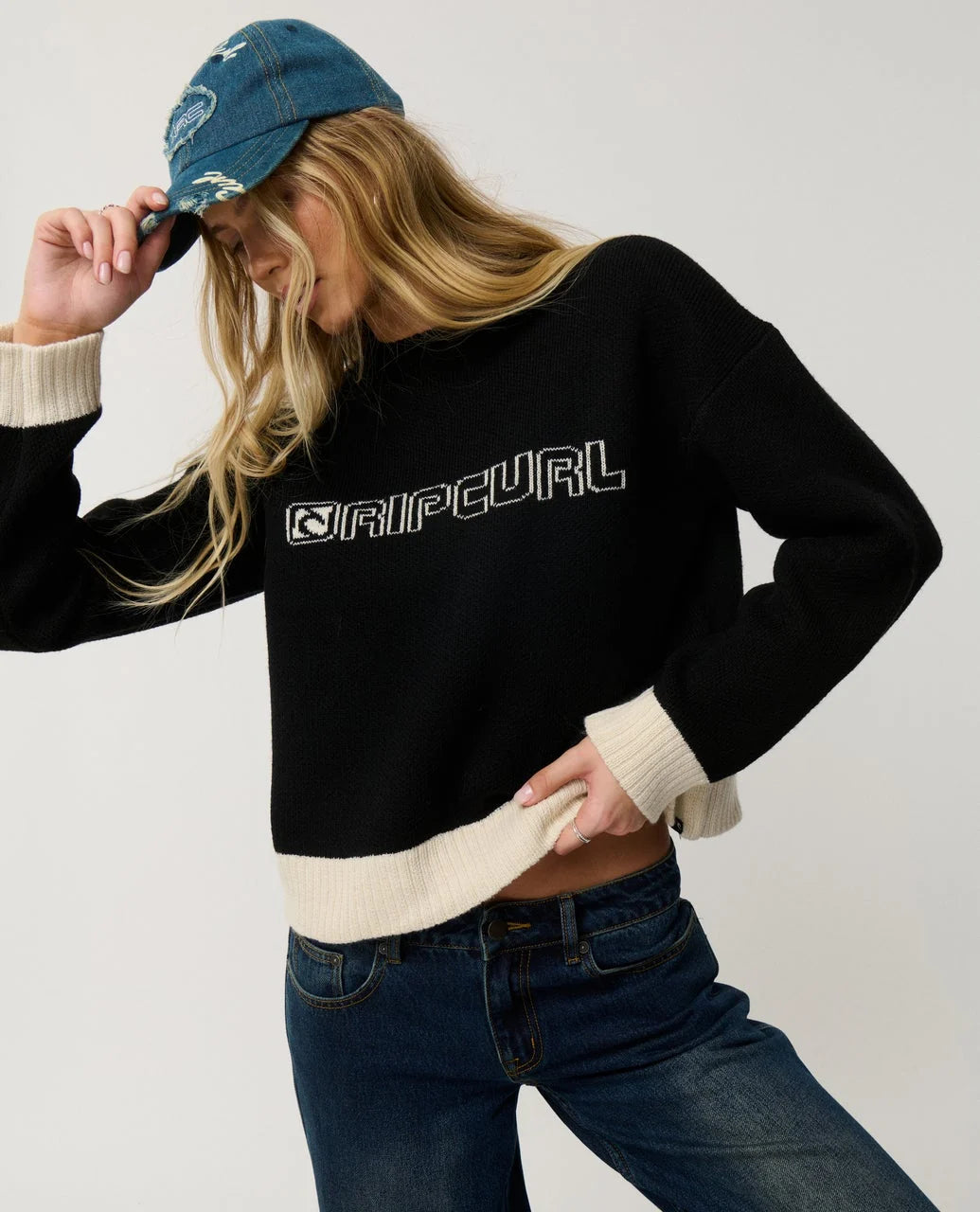 ARCHIVE: SCRIPT KNIT