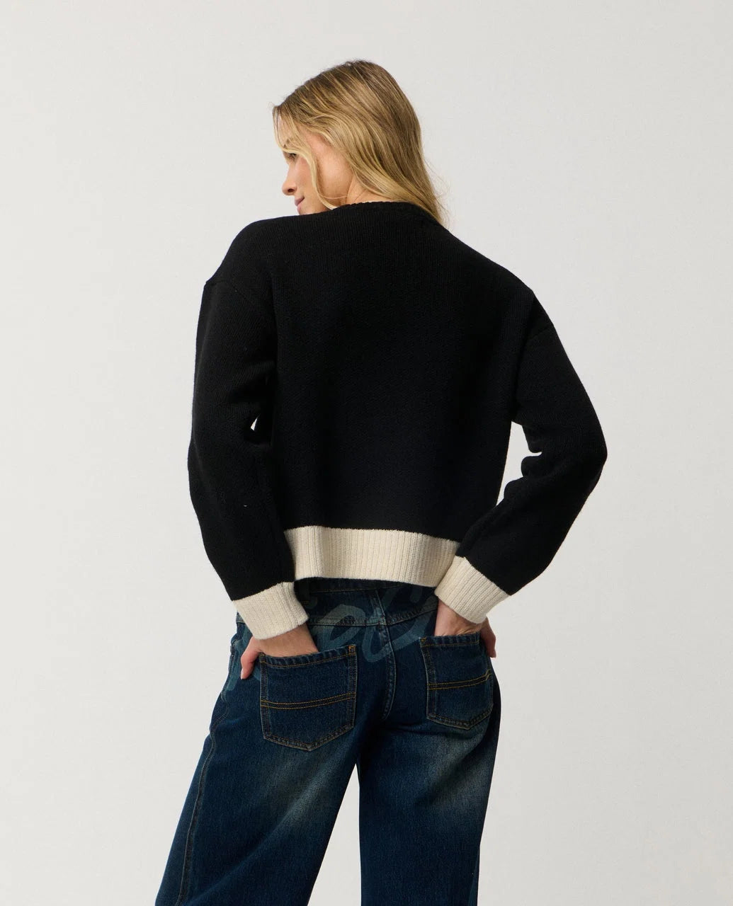 ARCHIVE: SCRIPT KNIT