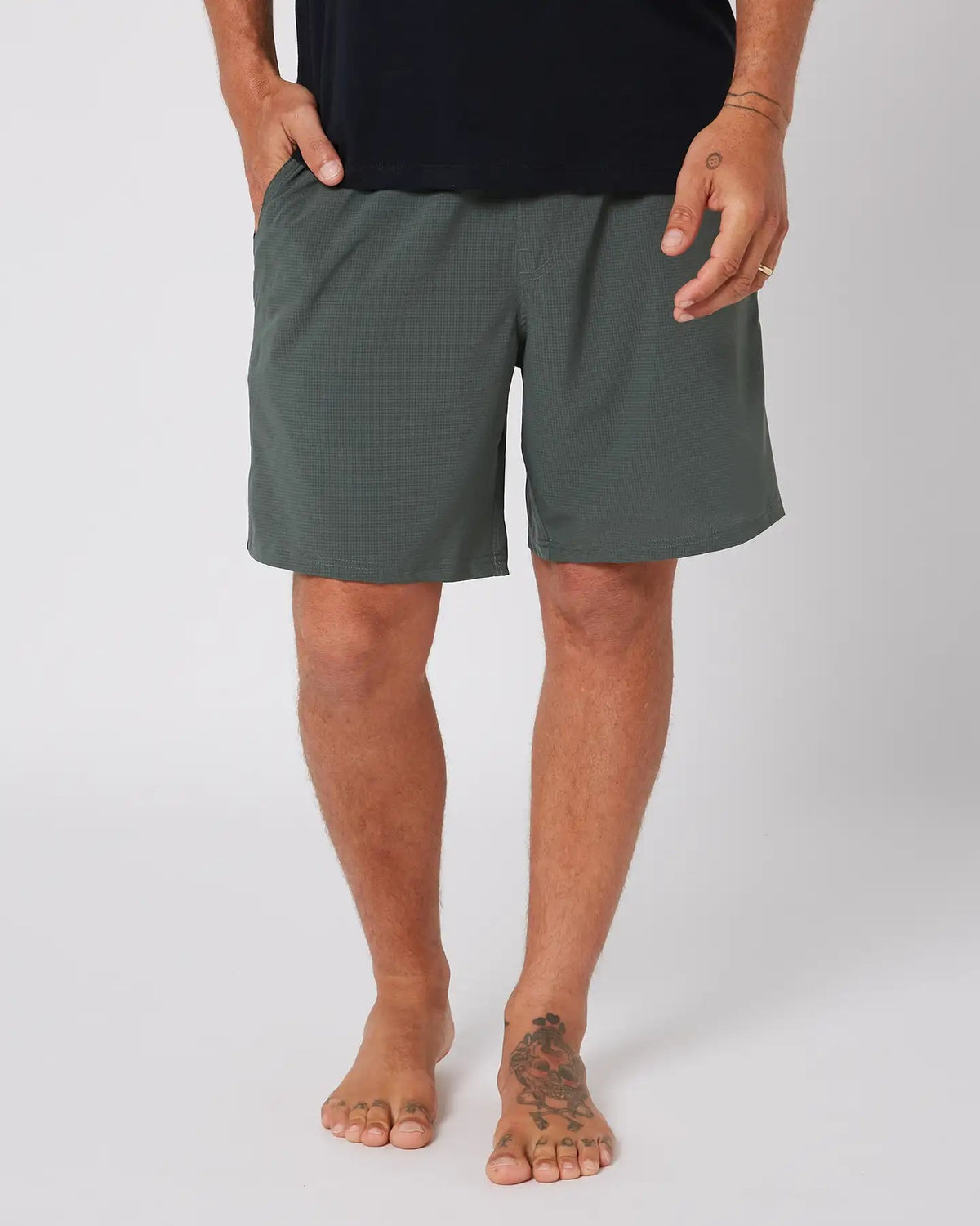 Tech Shorts -FollowFE02606-Olive-S