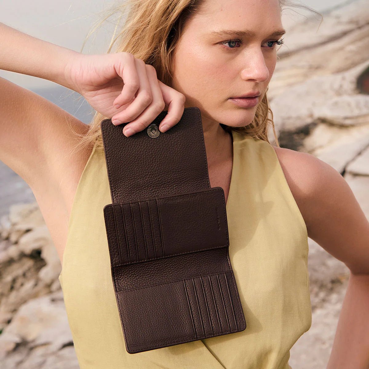 VISIONS - StatusAnxietySA4034-COCOA